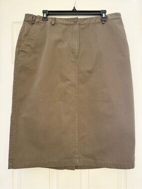 L.L. Bean Straight Pencil Skirt in Olive